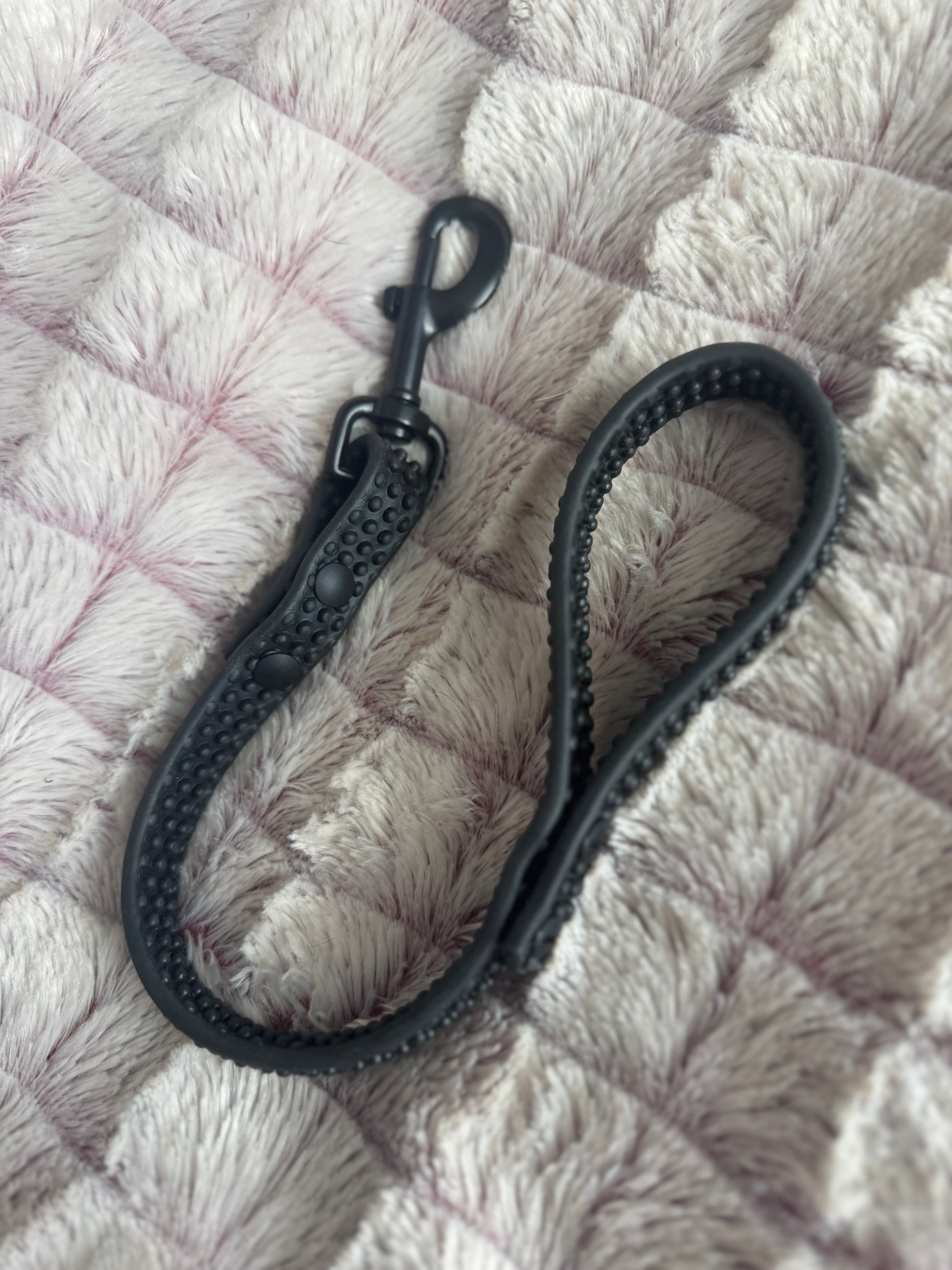 PREMADE Leashes
